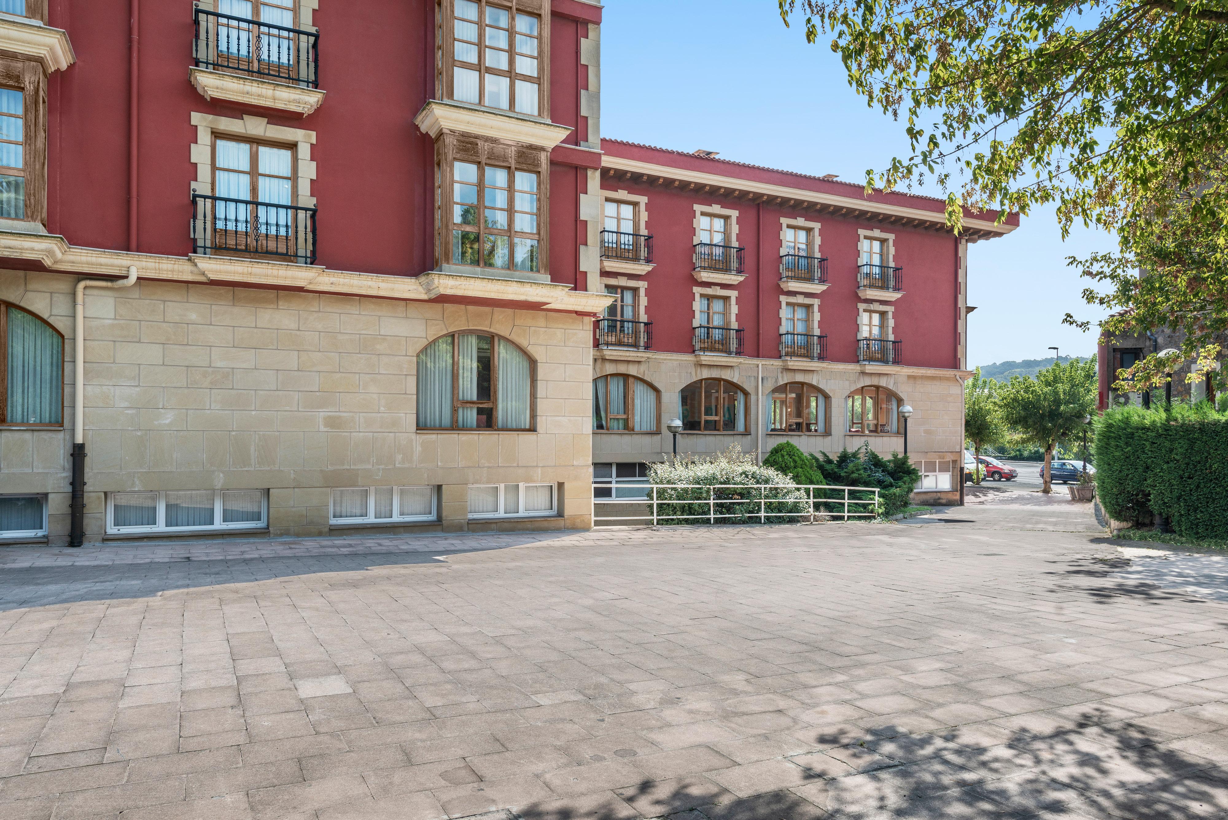Tryp Bilbao Sondika Hotel Exteriör bild