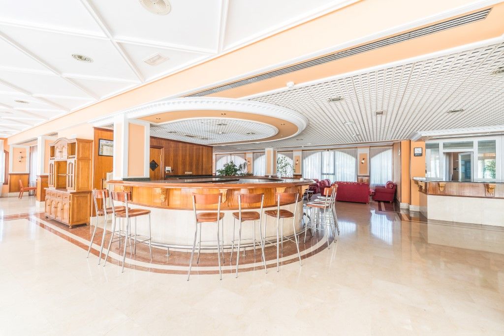 Tryp Bilbao Sondika Hotel Exteriör bild