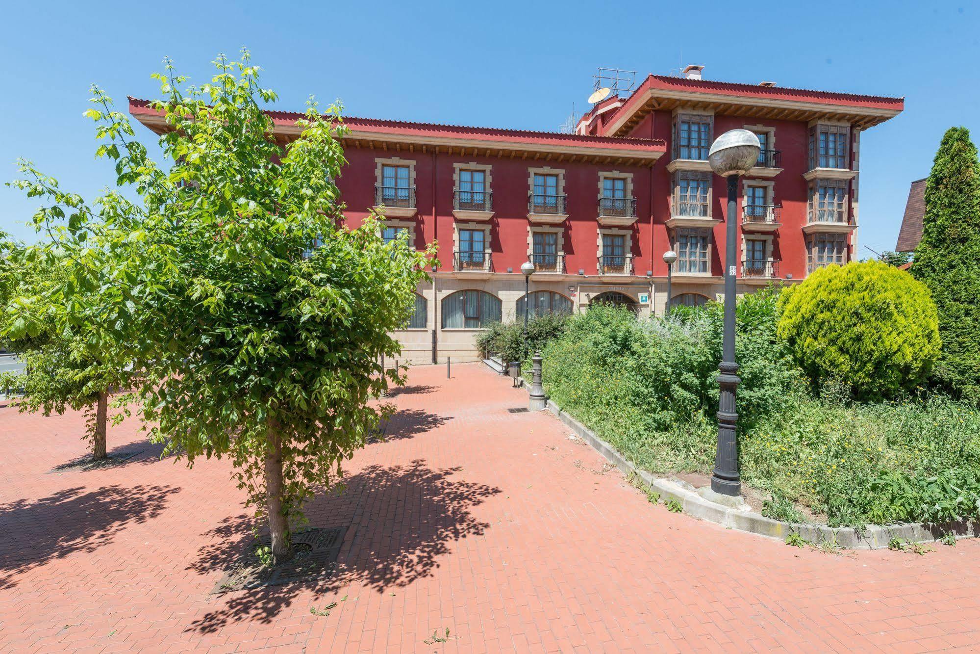 Tryp Bilbao Sondika Hotel Exteriör bild